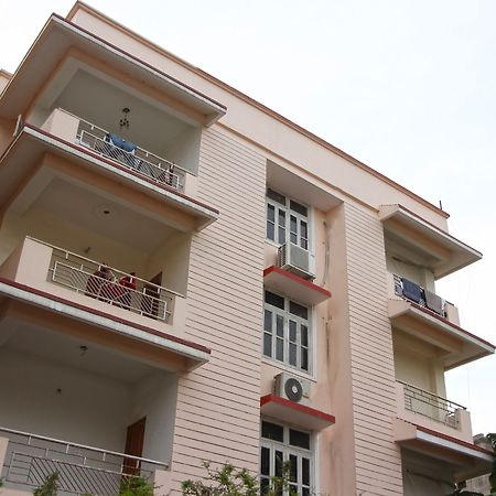 Oyo 4988 Near Bailey Road Hotel Danapur Kültér fotó